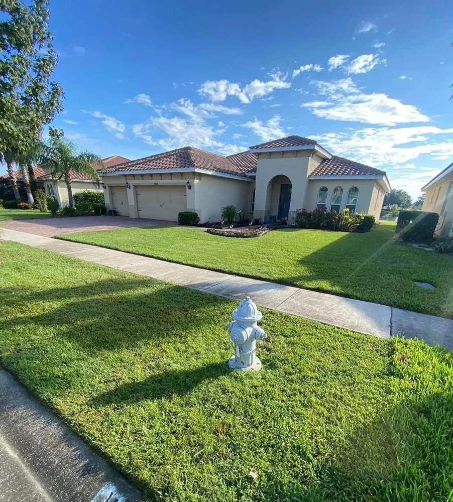 Affordable garden landscaping in Poinciana, FL by Luis Primetime Cleaners