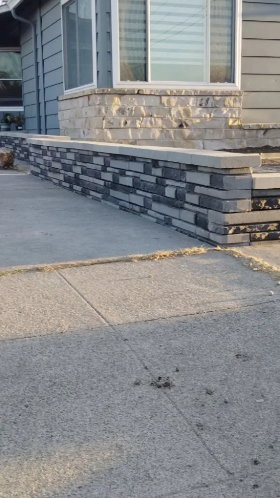 Custom lawn care service for year-round maintenance across Oakland, CA - Luis Ramirez