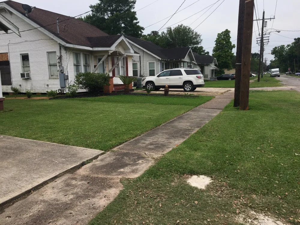 Trusted garden landscaping near you in Beaumont, TX by Luis Zavala