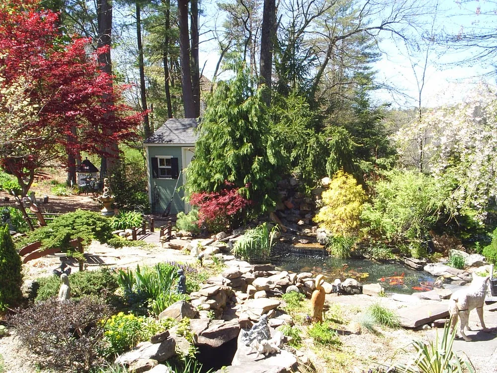 Reliable yard maintenance in Andover, MA - Luken Landscaping