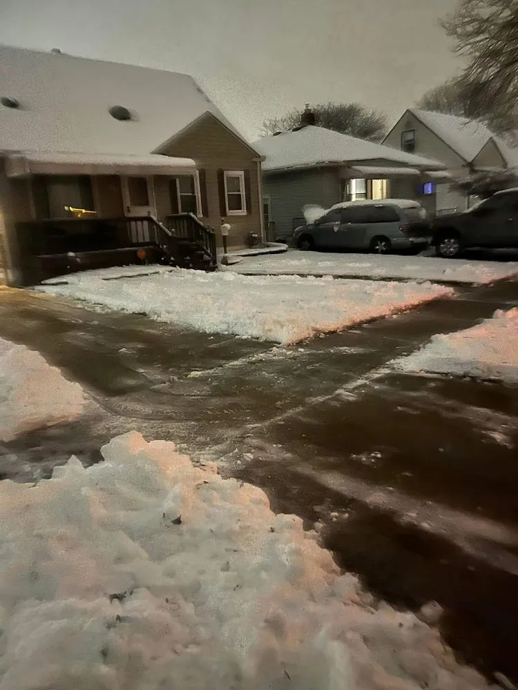 Local garden landscaping experts serving River Rouge, MI - Luke’s Community Lawn Care