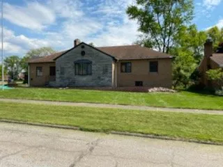 Local yard maintenance in Massillon, OH by Lukes Landscaping And Lawn Care