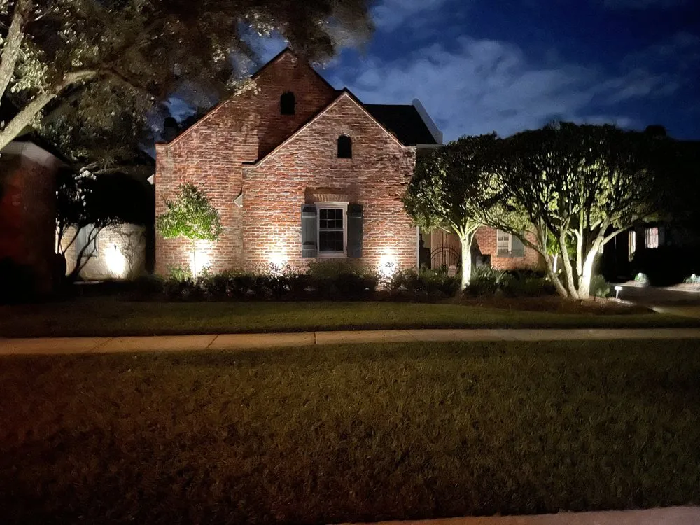 Professional landscaping services for homes in Baton Rouge, LA by Luke’s Landscaping