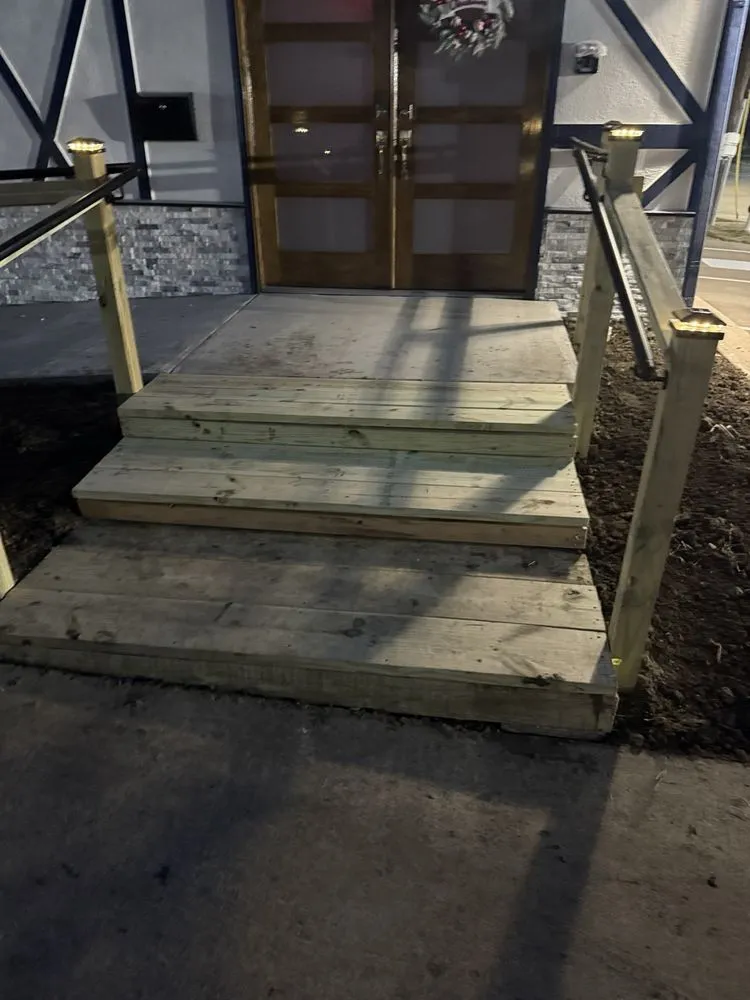 Professional landscaping services experts serving Ennis, TX - Luksa Lawn Care & Handyman Services