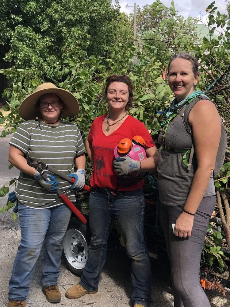 Trusted lawn care service in Norman, OK by Lumberjane Tree Services