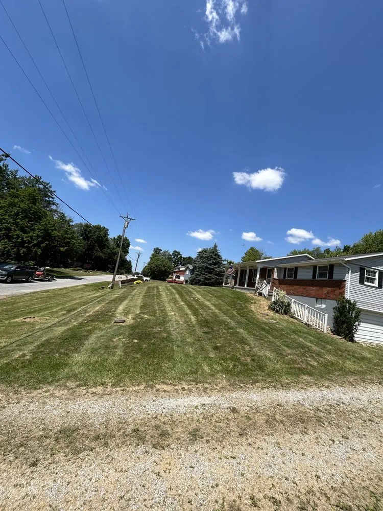 Trusted garden landscaping experts serving Bethesda, OH - Lumberjaxe mowing