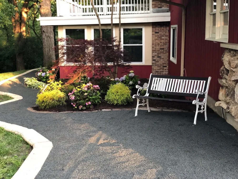Expert outdoor landscaping in Wauconda, IL by Lumbreras Landscaping