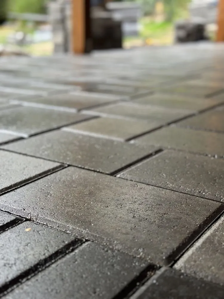 Top-rated lawn mowing service experts serving Sherwood, OR - Lumin Landscape