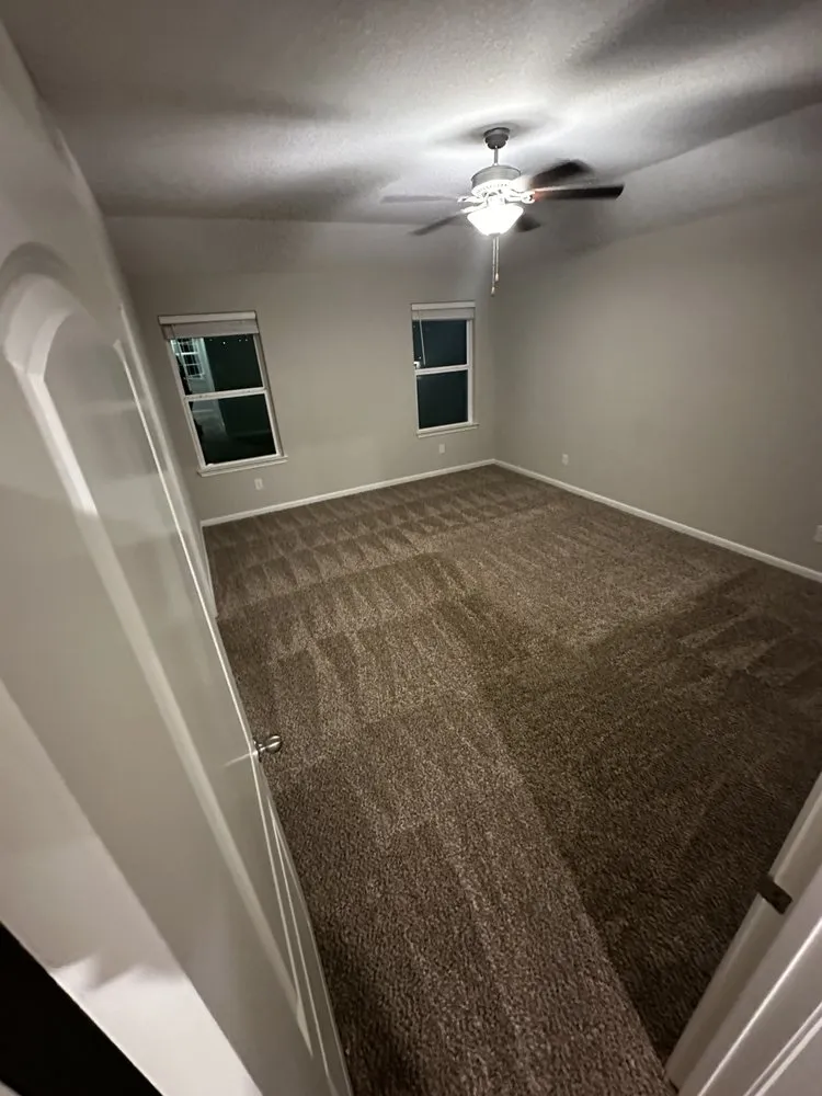 Professional yard maintenance experts serving San Antonio, TX - Luminous Brilliance