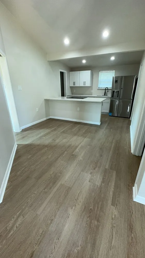 Trusted lawn mowing service in San Antonio, TX by Luminous Brilliance