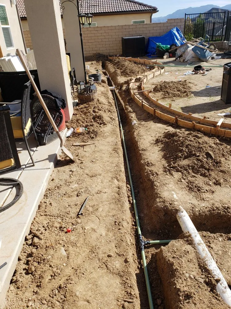 Expert lawn care service for residential properties in San Fernando Valley, CA by Luna & Sol Services