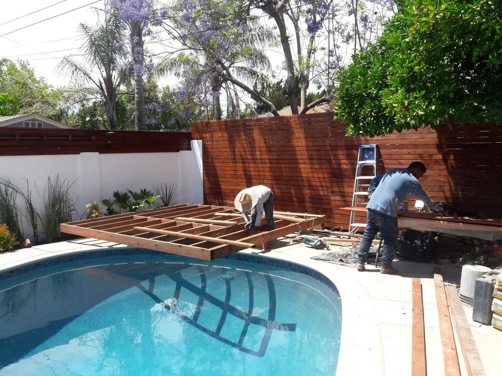 Custom lawn mowing service experts serving San Fernando Valley, CA - Luna & Sol Services