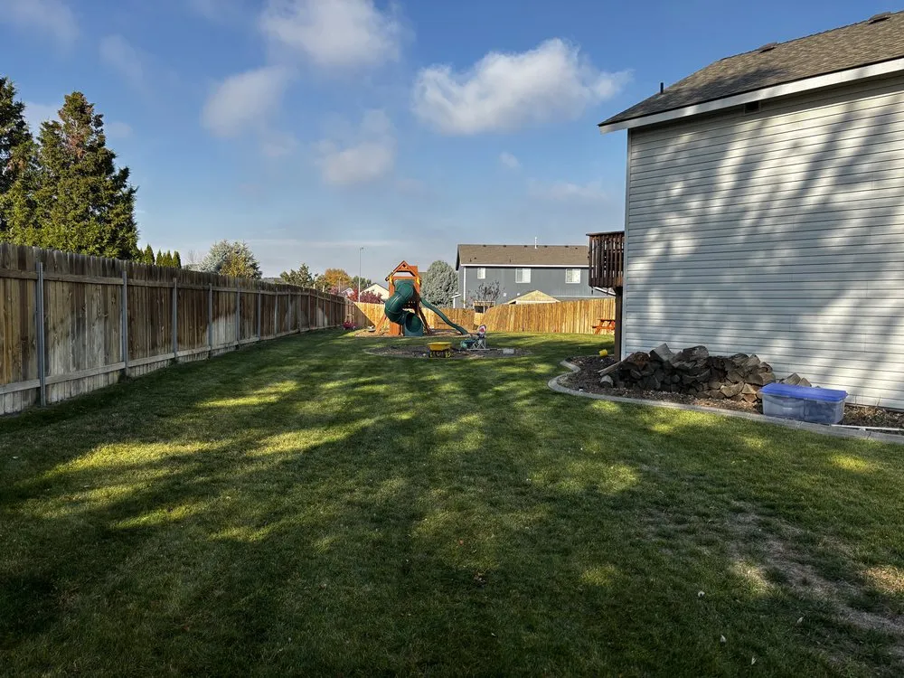 Professional residential landscaping near you in Kennewick, WA by Luna Al Sol