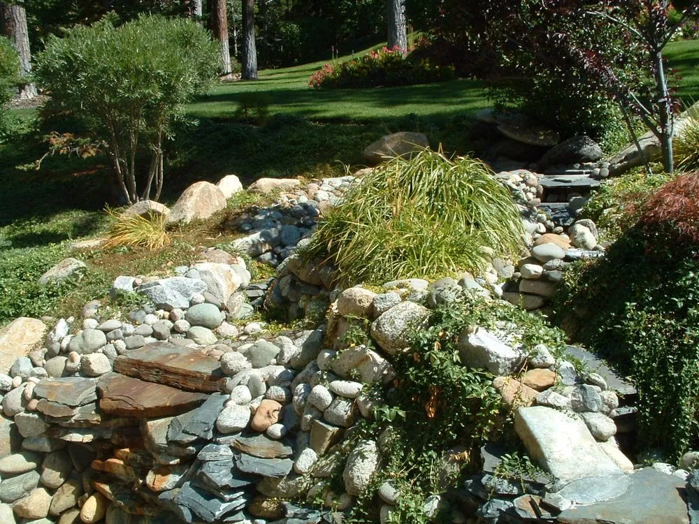 Professional yard maintenance in Incline Village, NV by Luna Enterprises