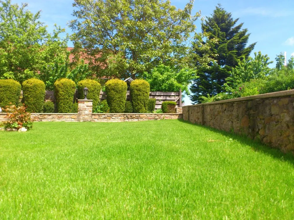 Affordable garden landscaping in Washington, NJ by Luna Gardens Landscaping