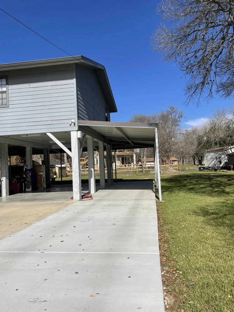 Expert garden landscaping with custom design across Floresville, TX - Luna Landscape and Lawn Service