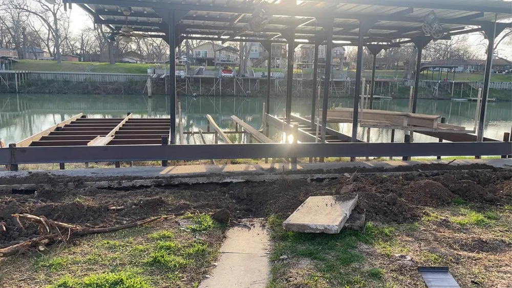 Professional yard cleanup service for residential properties in Floresville, TX by Luna Landscape and Lawn Service