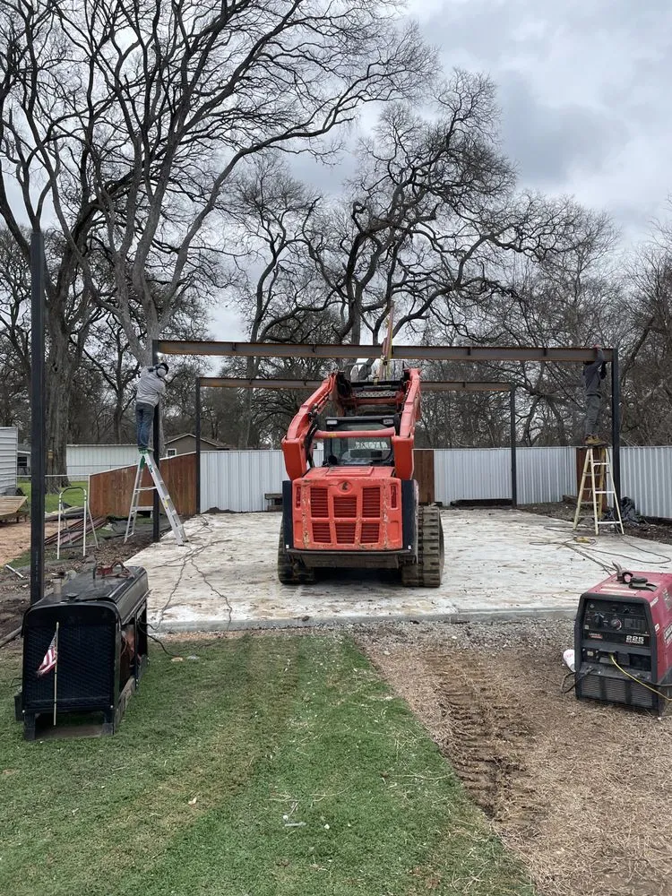 Reliable yard cleanup service in Floresville, TX - Luna Landscape and Lawn Service