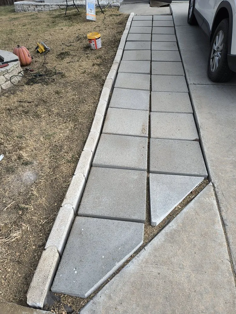 Top-rated lawn mowing service in Pflugerville, TX - Luna Landscaping