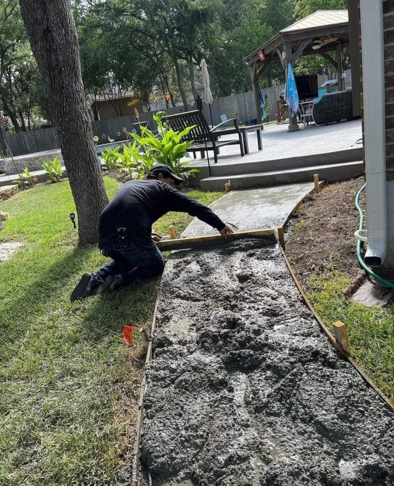 Custom landscape installation in Pflugerville, TX - Luna Landscaping