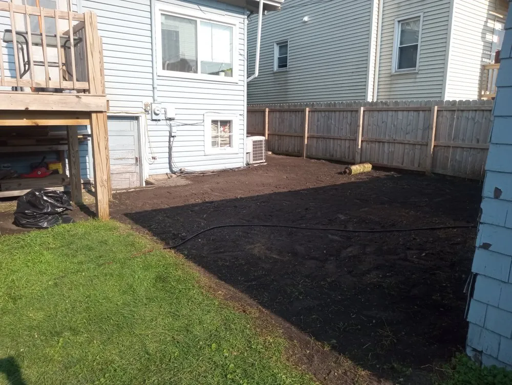 Affordable outdoor landscaping experts serving Merrillville, IN - Luna Lever