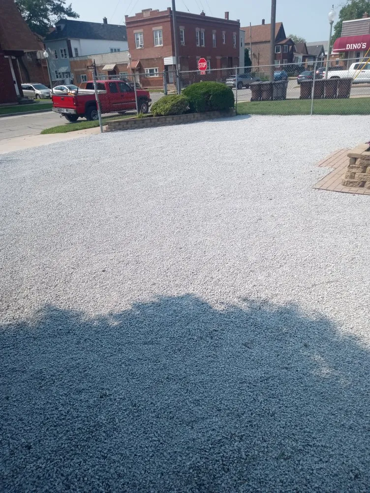 Affordable lawn care service in Merrillville, IN - Luna Lever