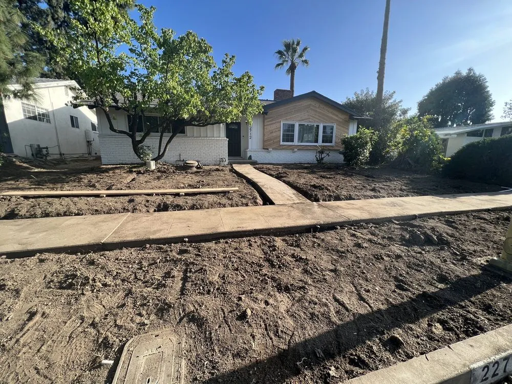 Custom garden landscaping in Los Angeles, CA by LunaBella Landscape Services