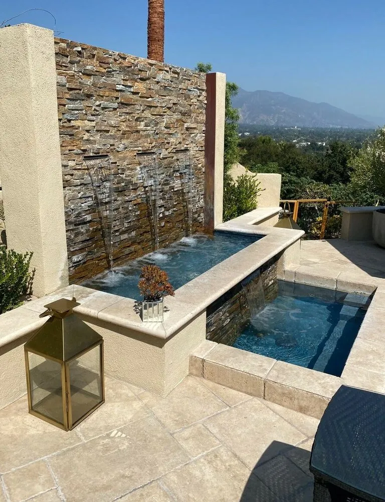 Professional outdoor landscaping near you in Los Angeles, CA by Lunaquatic