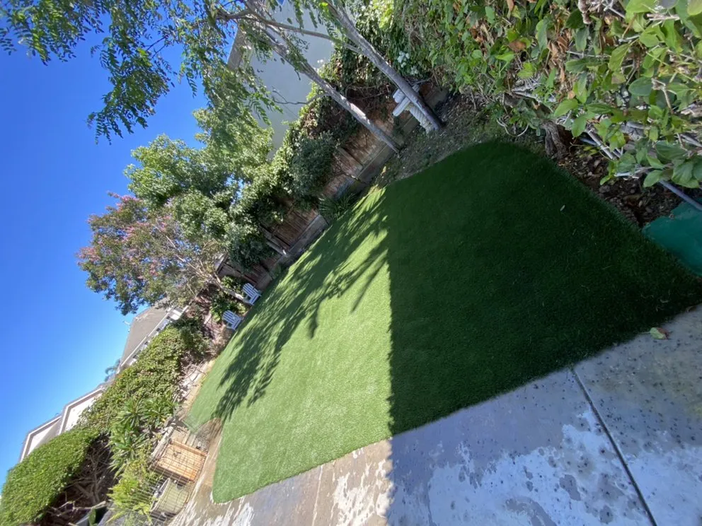 Custom garden landscaping in San Fernando Valley, CA - Luna’s artificial grass