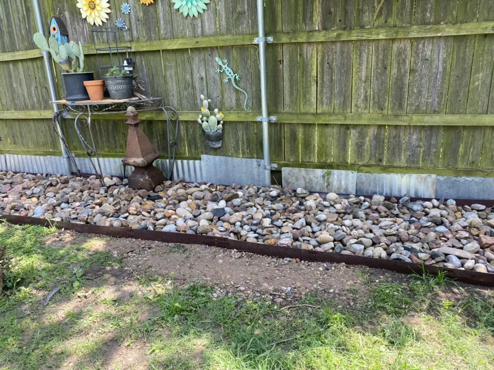 Expert garden landscaping in Valley View, TX by Lunas Landscape and Construction