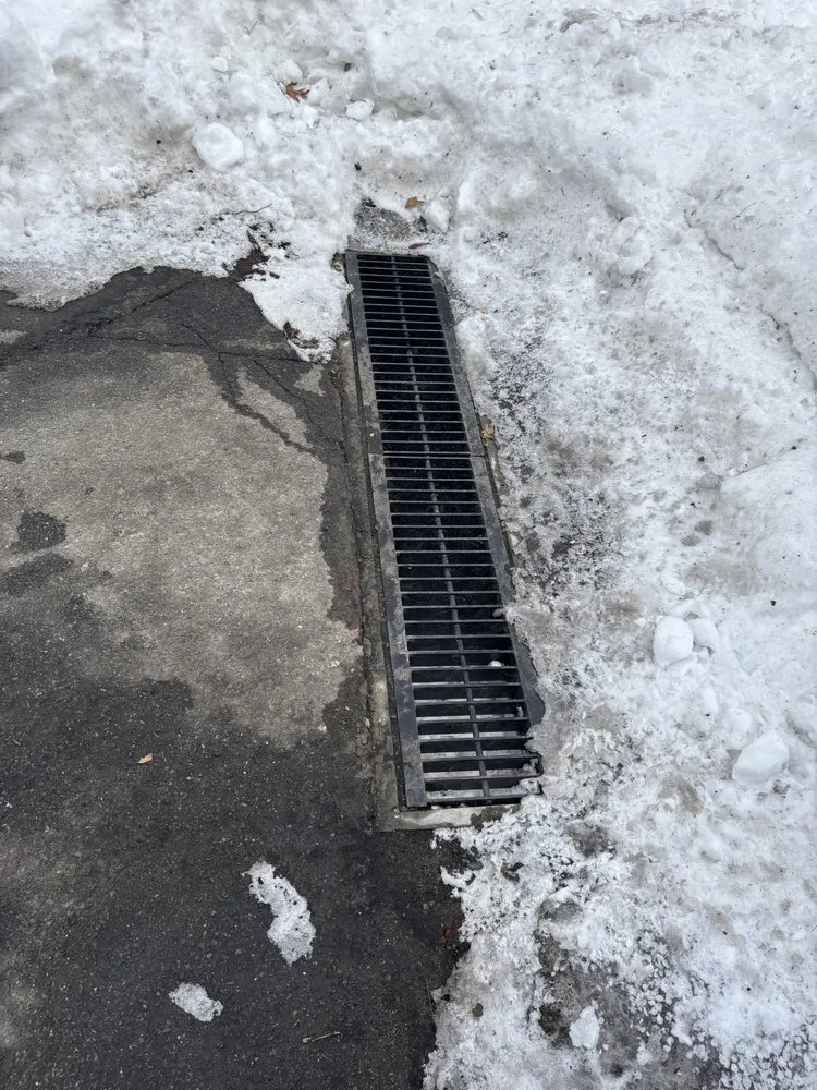 Affordable landscaping services experts serving Amesbury, MA - Lunch Pail Services