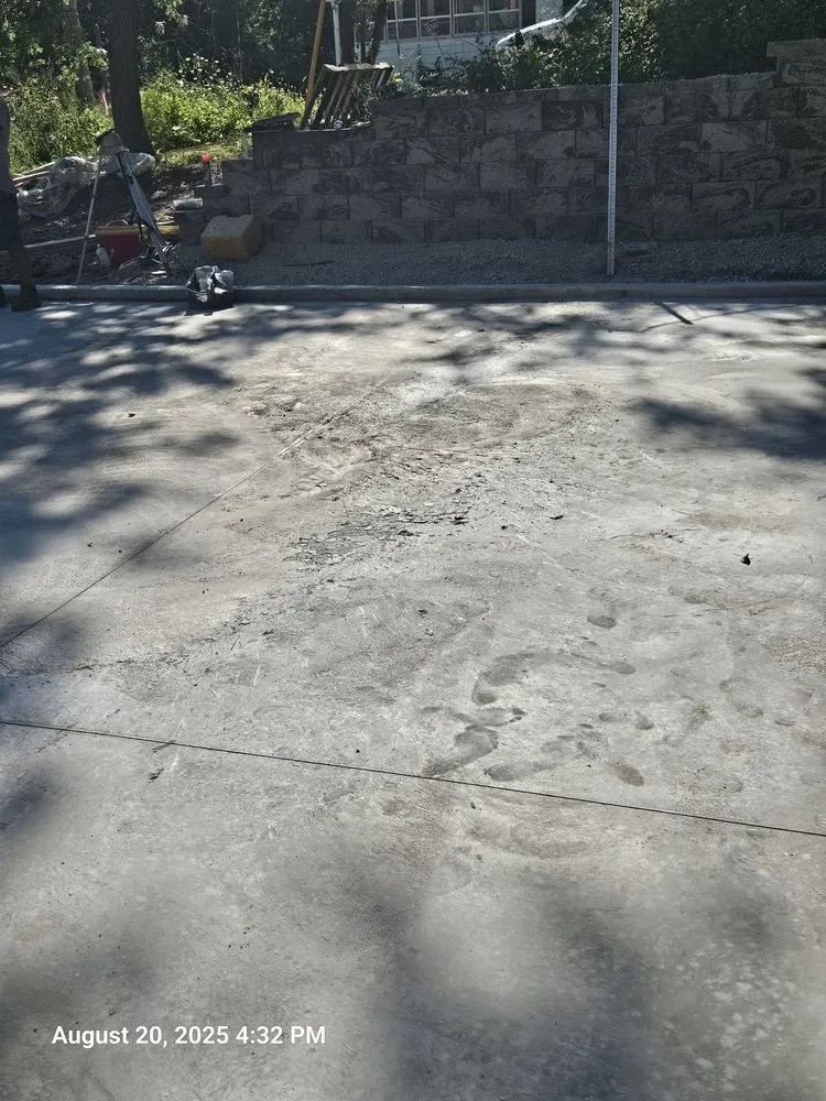 Trusted outdoor landscaping experts serving Burlington, WI - Lunda Landscaping & Construction