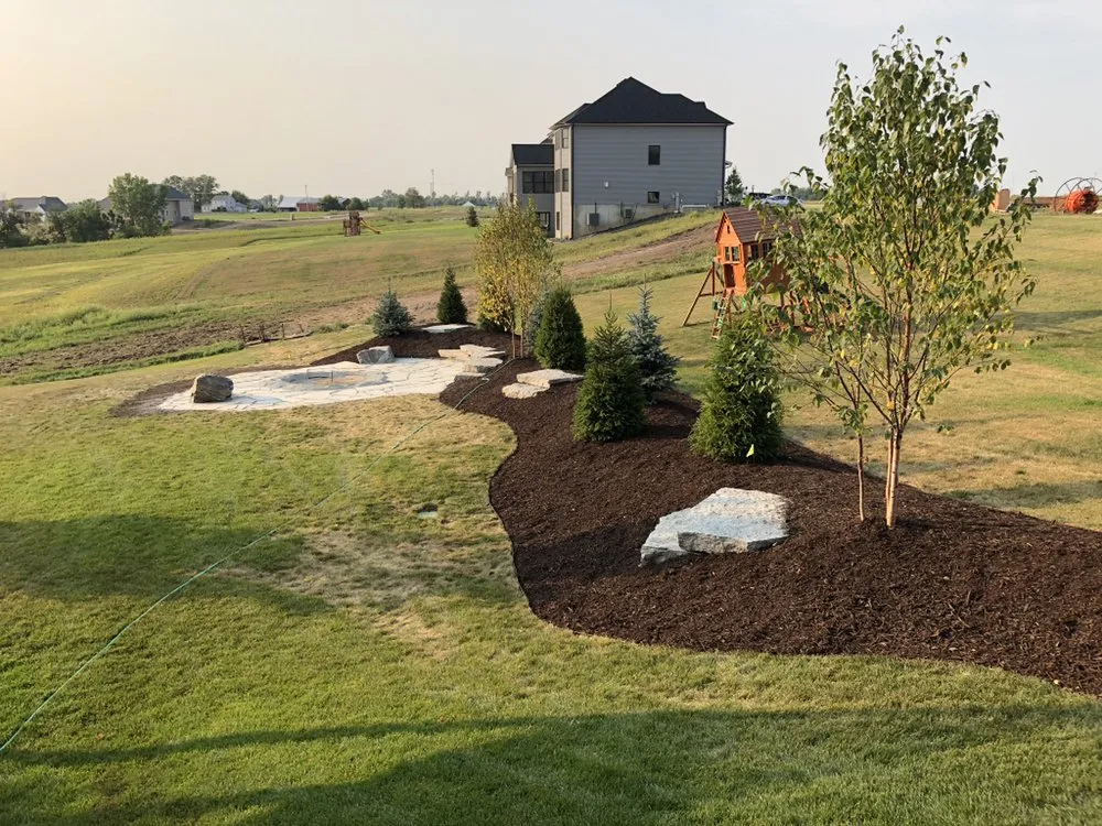 Professional garden landscaping in Moline, IL - Lundahl Landscaping