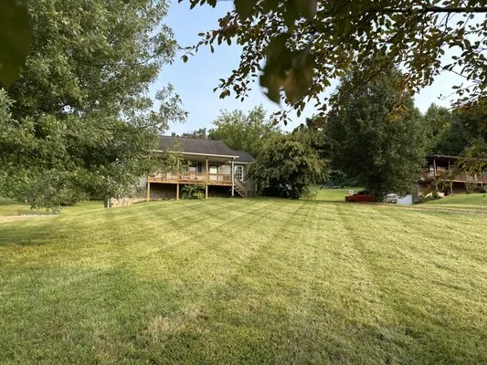 Lundy’s LawnCare