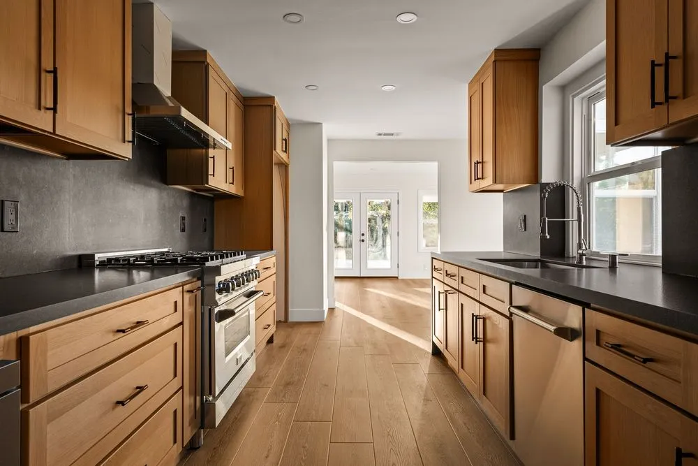 Expert outdoor landscaping in La Cañada Flintridge, CA - Lungu Construction Group