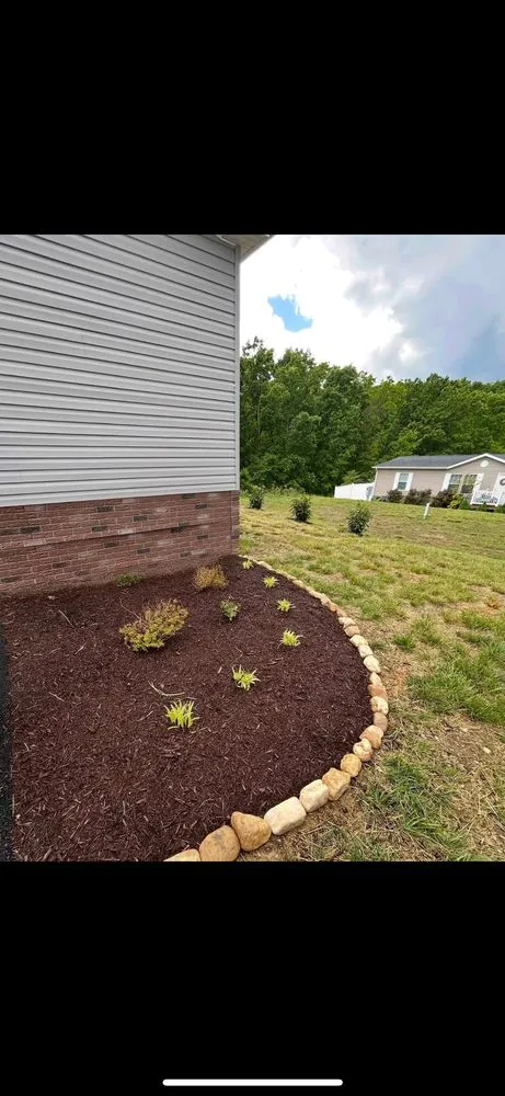 Reliable residential landscaping for year-round maintenance across Lyndhurst, VA - Lunsford Outdoor Innovations