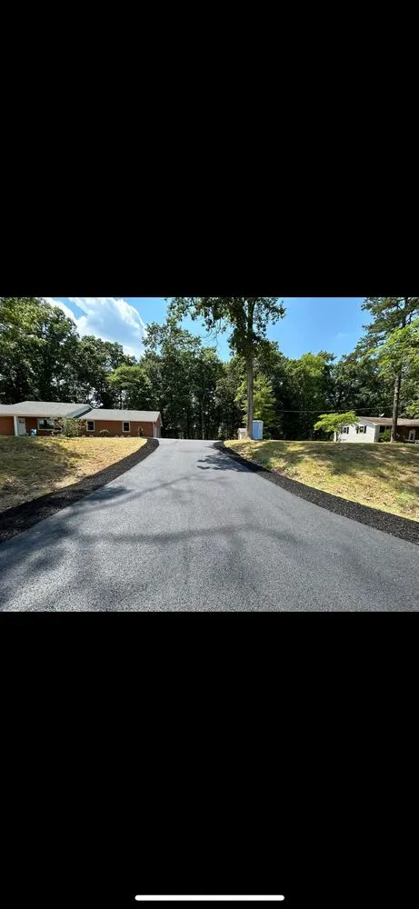 Trusted landscape installation with custom design in Lyndhurst, VA by Lunsford Outdoor Innovations