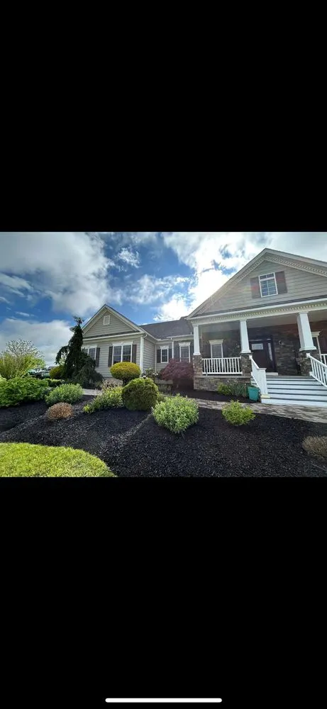 Expert garden landscaping for residential properties in Lyndhurst, VA by Lunsford Outdoor Innovations