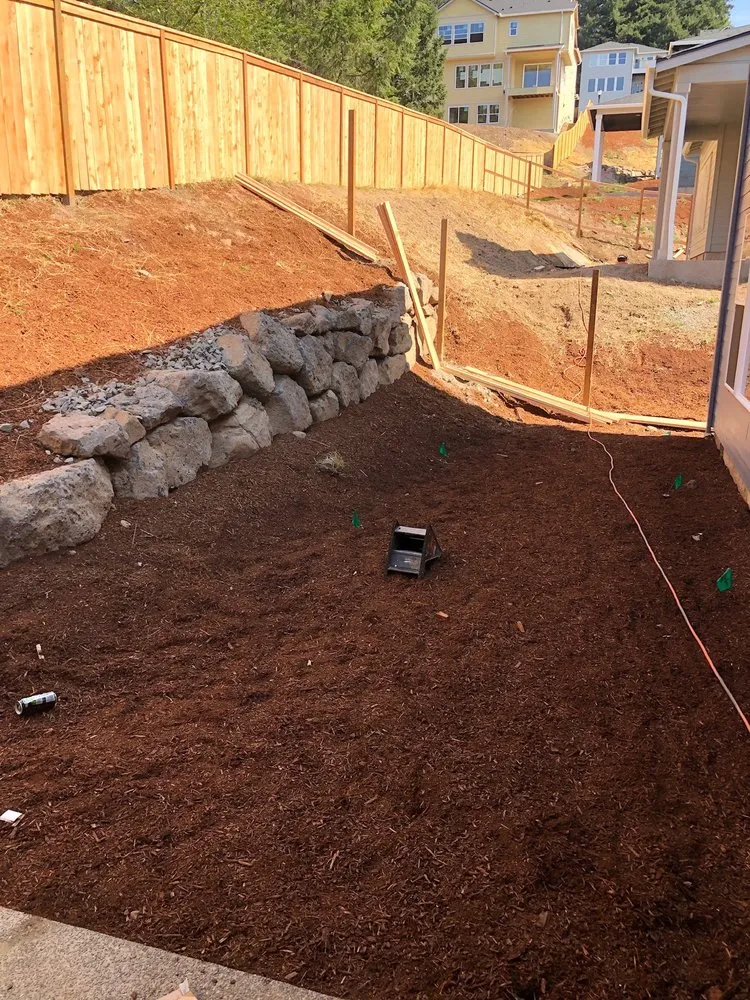 Custom yard cleanup service in Brush Prairie, WA by Luong's Landscaping