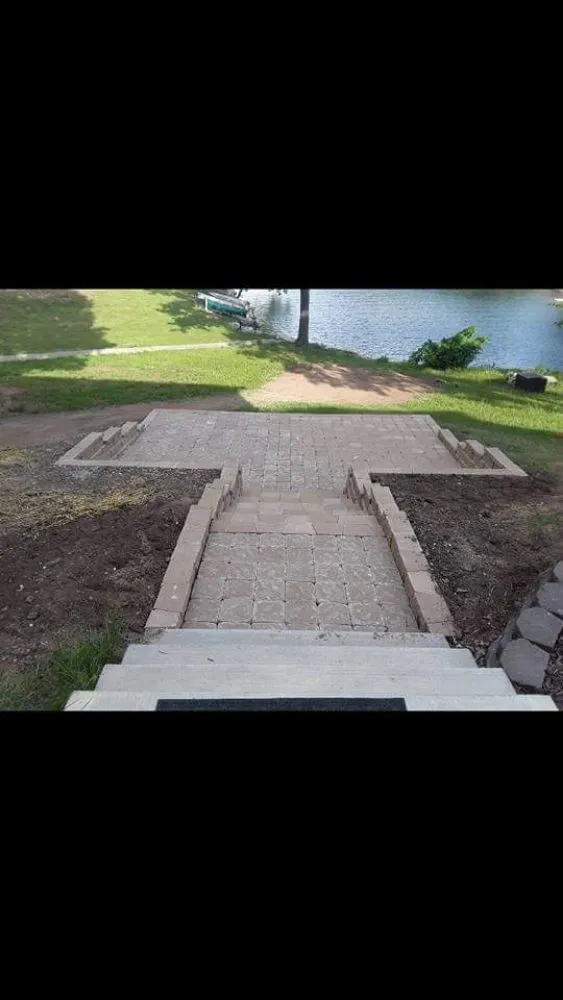 Top-rated landscaping services for beautiful yards across Independence, MO - Lupercio Land Designs