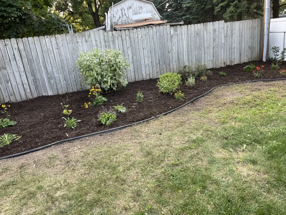 Top-rated yard cleanup service in Apple Valley, MN by Lupe’s Landscape