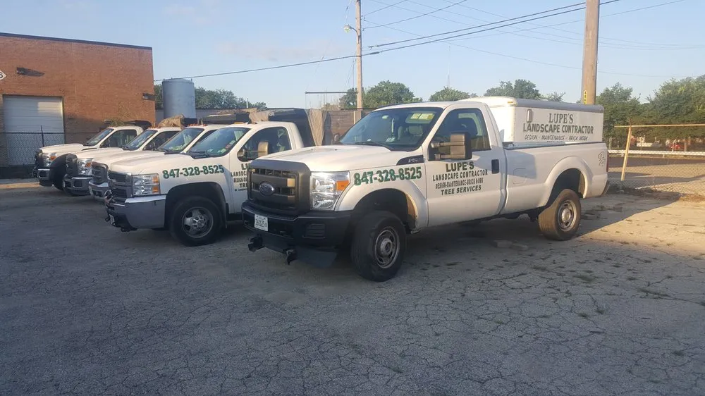 Local lawn care service in Evanston, IL by Lupe's Lawn Service