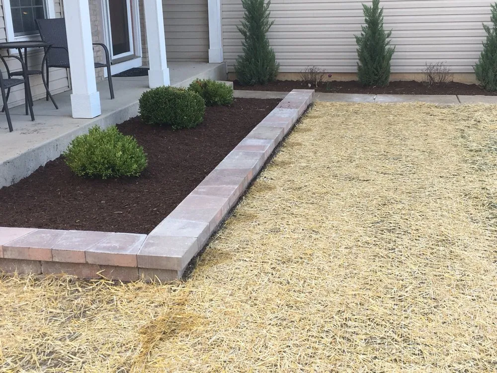 Top-rated residential landscaping in Aurora, IL by Lupita Landscaping