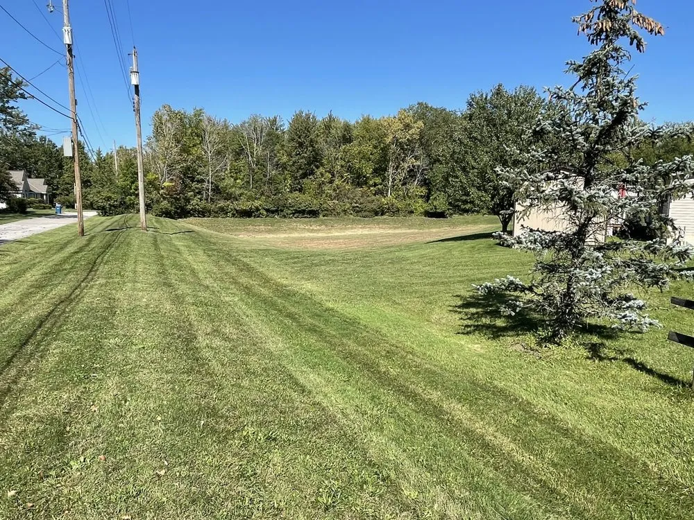 Professional yard cleanup service experts serving Huron, OH - Luscious Lawns & Landscaping