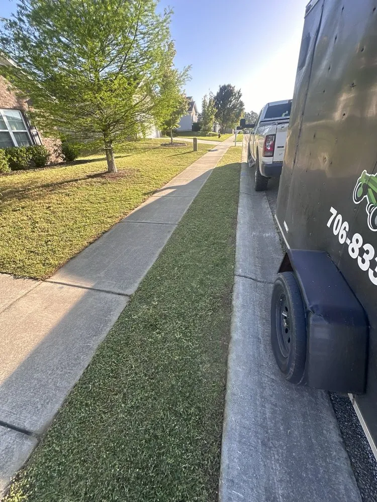 Trusted yard maintenance in Harlem, GA - Lush Green Garden