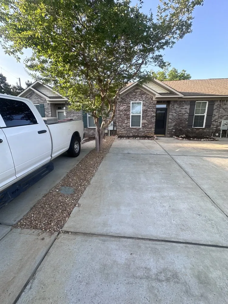 Professional lawn care service experts serving Harlem, GA - Lush Green Garden