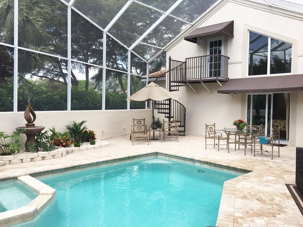 Local yard cleanup service in Fort Myers, FL - Lush Lanais