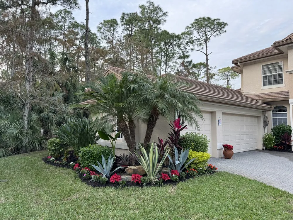 Expert lawn mowing service experts serving Fort Myers, FL - Lush Lanais