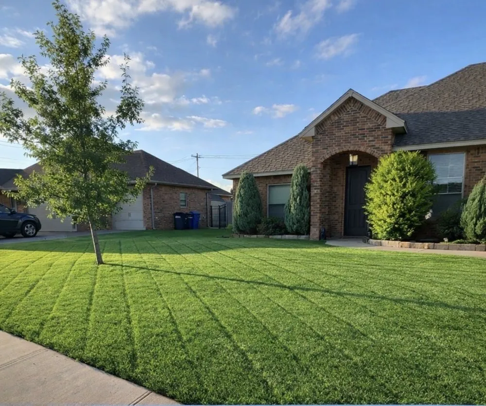 Local lawn mowing service experts serving Enid, OK - Lush Landscaping