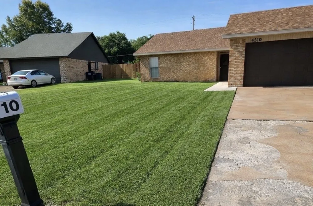 Reliable yard maintenance with custom design across Enid, OK - Lush Landscaping